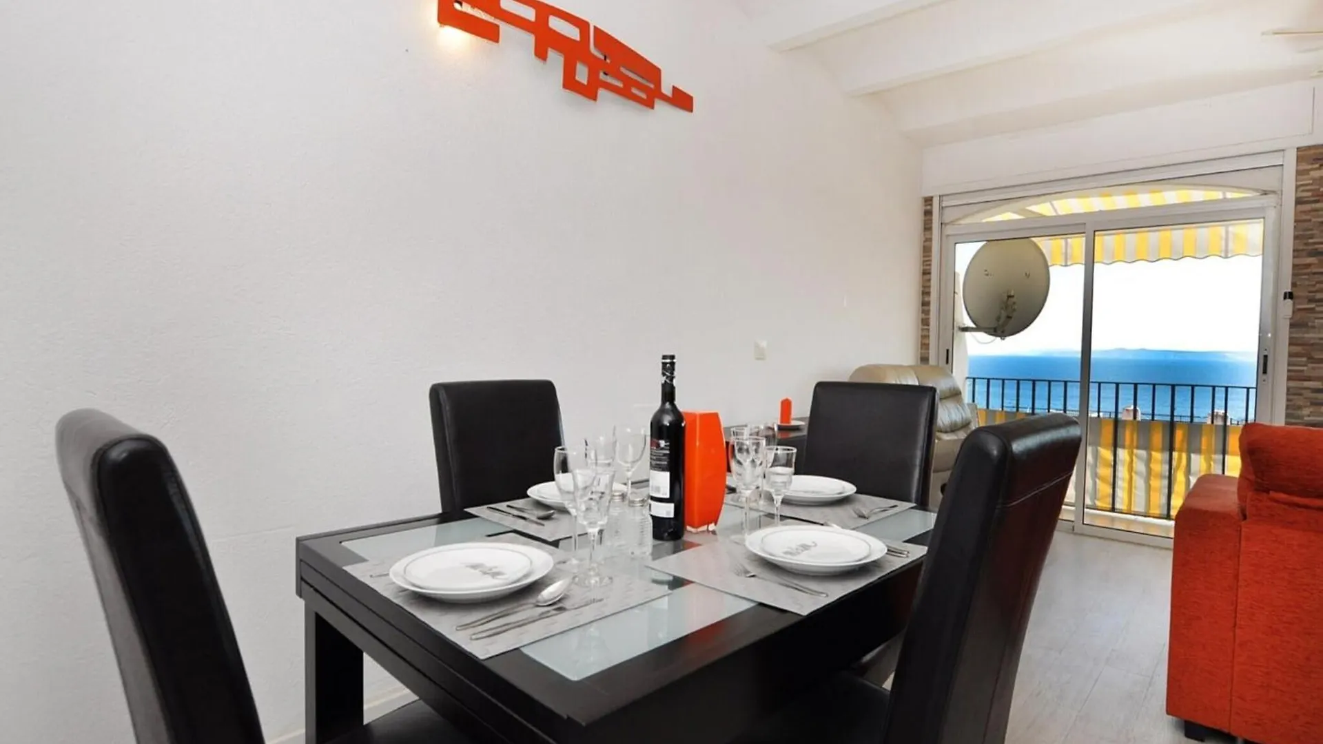Apartment In Roses With Sea View 0*,